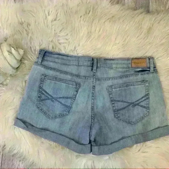 Aeropostale light medium wash distressed rolled hem midi shorts 8 - Picture 2 of 5